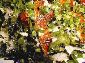 冷めても美味しい鰻どんぶりぃ