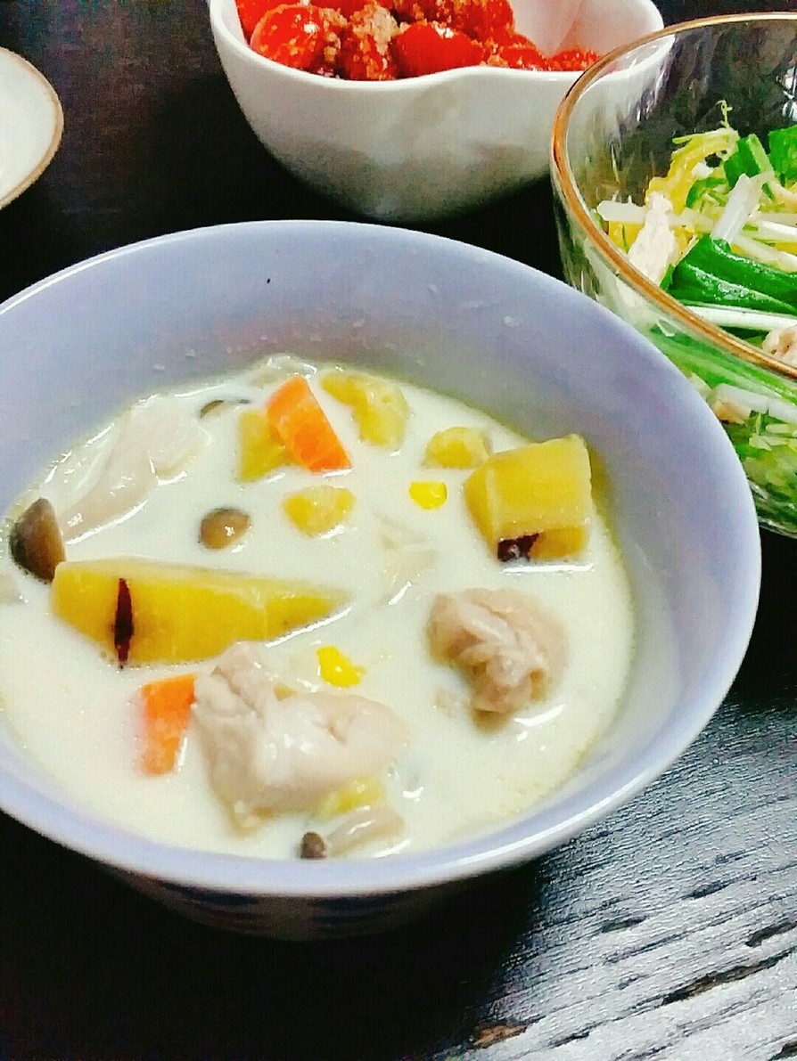 ☆さつまいもと鶏肉の豆乳スープ☆の画像