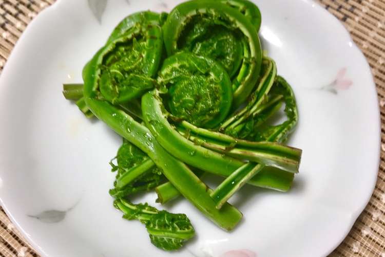 簡単 こごみのおひたし 麺つゆで レシピ 作り方 By まめさくさく母 クックパッド 簡単おいしいみんなのレシピが352万品