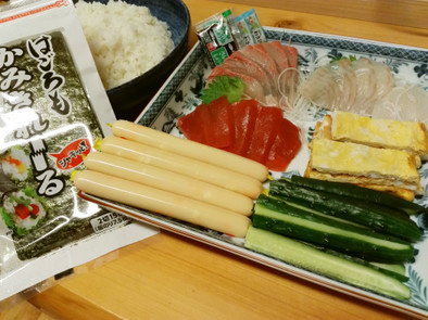 チーかまときゅうりの手巻き寿司♪の写真