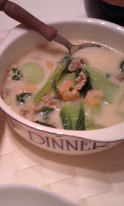 青梗菜のミルク味噌スープの写真