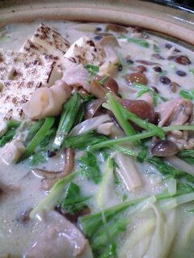 なめこ豆乳鍋