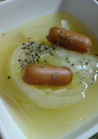 玉ねぎとソーセージのバター煮