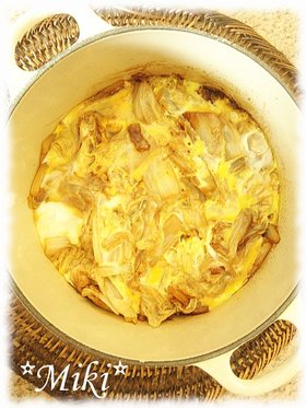 白菜のしょうが煮込み、ふわとろたまごで♪