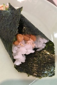 手巻き寿司  納豆ツナ巻き