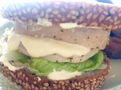 メチャ旨♡自家製鶏ハムDEサンドイッチの写真