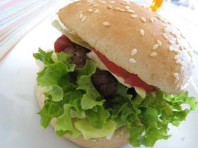シンプルだけど結構食べてるハンバーガー