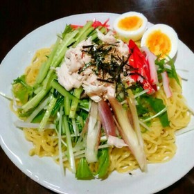 水菜たっぷり蒸し鶏の冷やし中華