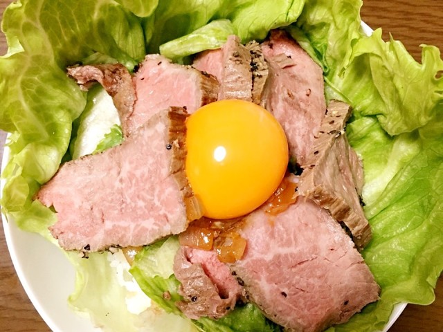 レッドロック風ローストビーフ丼 レシピ 作り方 By たかみつクック クックパッド 簡単おいしいみんなのレシピが352万品