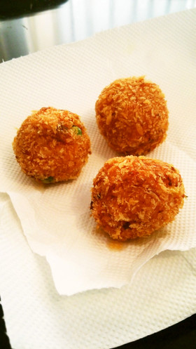 チーズINライスコロッケ