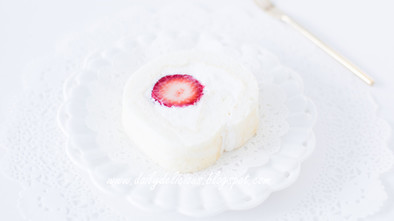 真っ白ロールケーキ:ヨーグルトフィリングの写真