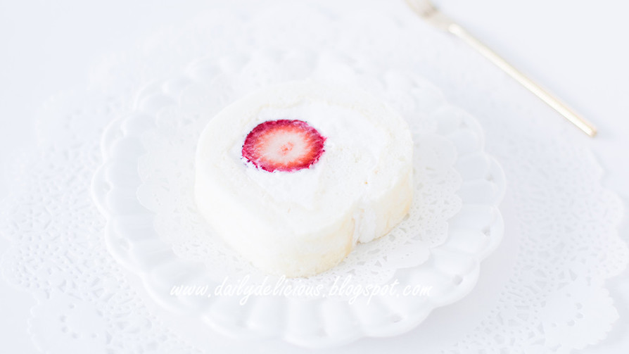 真っ白ロールケーキ:ヨーグルトフィリングの画像