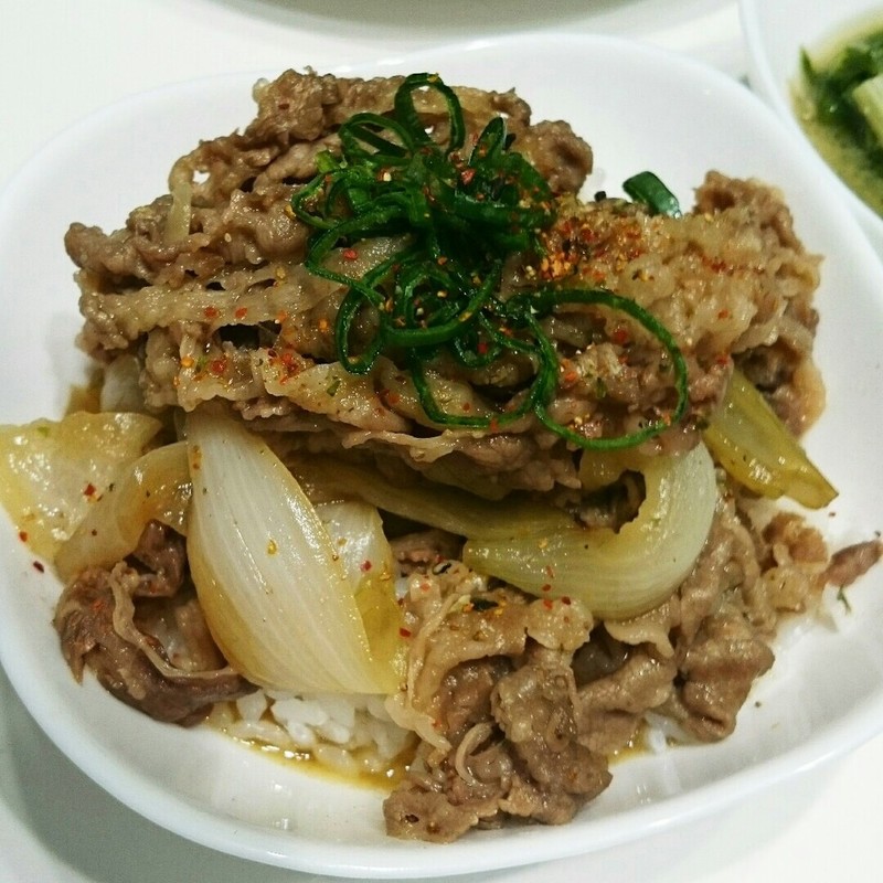 【みんなが作ってる】 牛バラ切り落とし 牛丼のレシピ 【クックパッド】 簡単おいしいみんなのレシピが347万品
