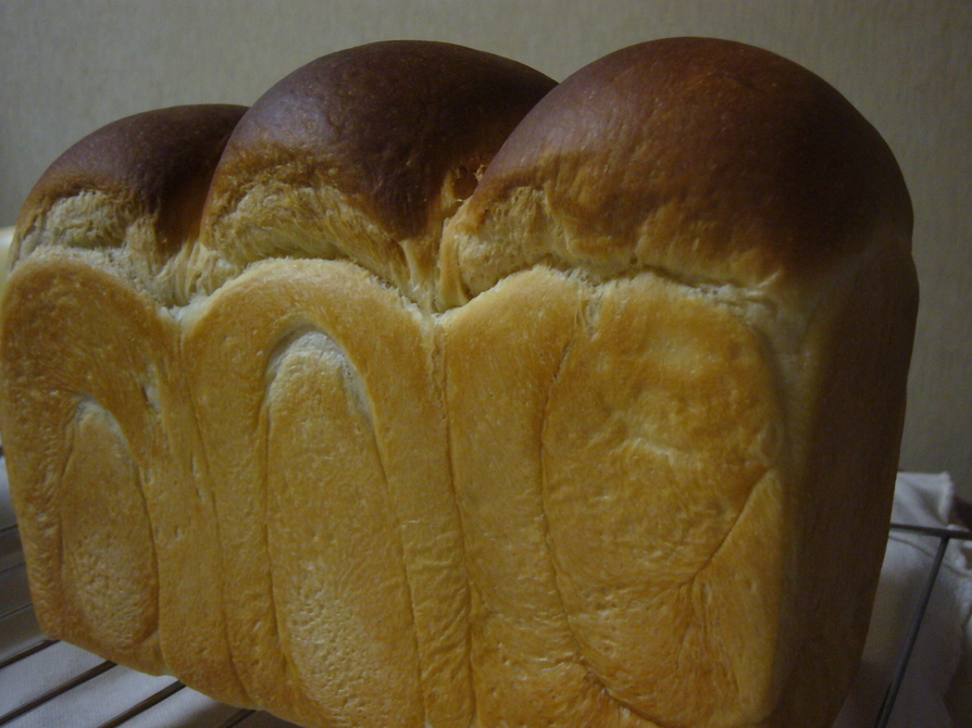 ＨＢ使用☆もっちり湯種食パンの画像