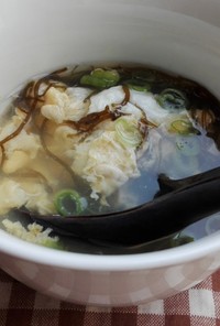 もずく酢で簡単サンラータン風スープ