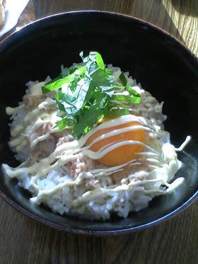 ツナ入り卵かけご飯