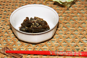【少ない材料で簡単に】茎わかめの佃煮