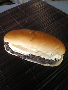 粒あんホイップサンド