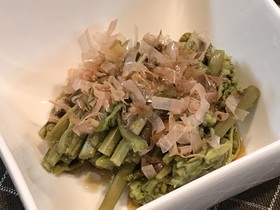 重曹なしでアク抜き♪ワラビのおひたし