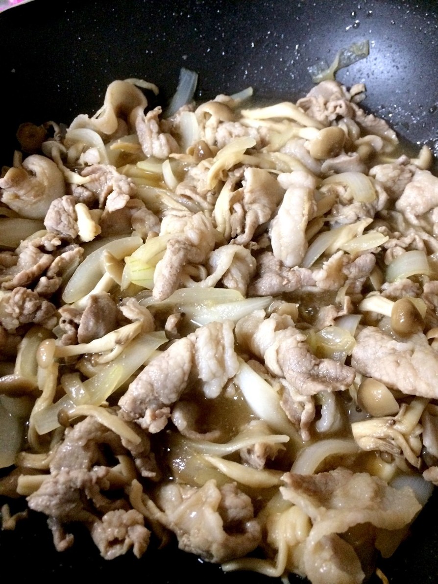 豚こま肉と新玉葱・しめじの甘辛生姜炒め煮の画像