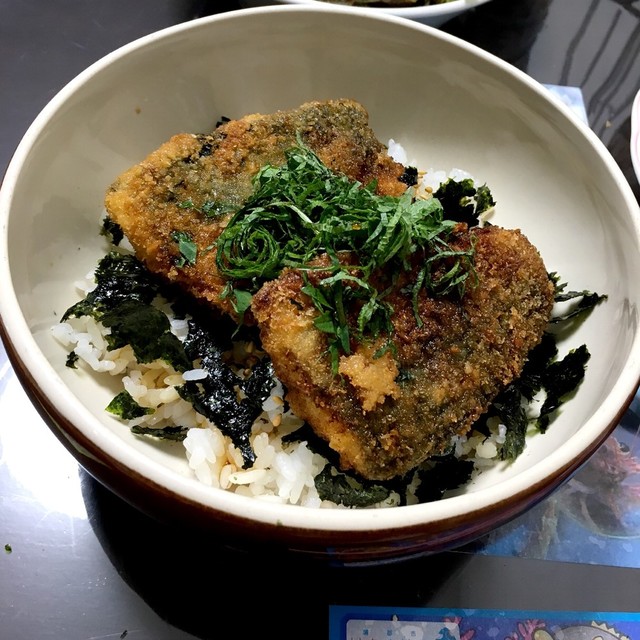 2度美味しい 鯖カツ丼 鯖フライ丼 レシピ 作り方 By Bellchia クックパッド 簡単おいしいみんなのレシピが373万品