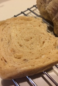 米粉とレモンピールのパン