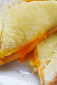 朝食に♩隠れハムエッグ食パン