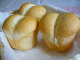いちごミルクぱん