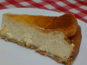 焼きたてはプリンみたいなチーズケーキ