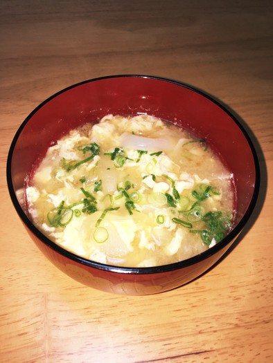 ♬新玉ねぎの卵とじ味噌汁♬の写真