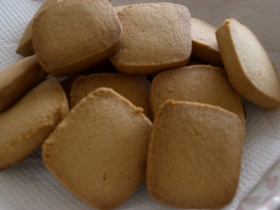 冷蔵庫にきな粉残ってませんか?クッキー♪