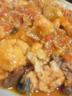 魚のあらのトマト煮