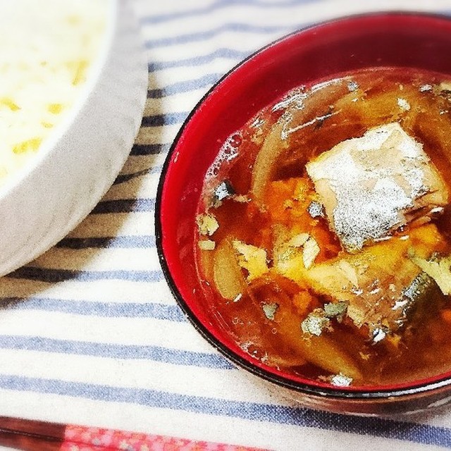 素麺に 母の伝授 サバ缶と玉ねぎのつけ汁 レシピ 作り方 By しほってぃ クックパッド 簡単おいしいみんなのレシピが374万品
