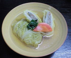 あっさり和風お出汁でロール白菜。