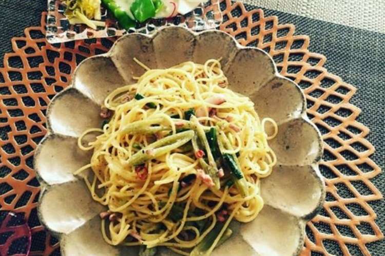 季節の山菜 フキと塩辛のクリームパスタ レシピ 作り方 By Rakirakin クックパッド 簡単おいしいみんなのレシピが356万品