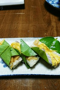 柿の葉の押し寿司