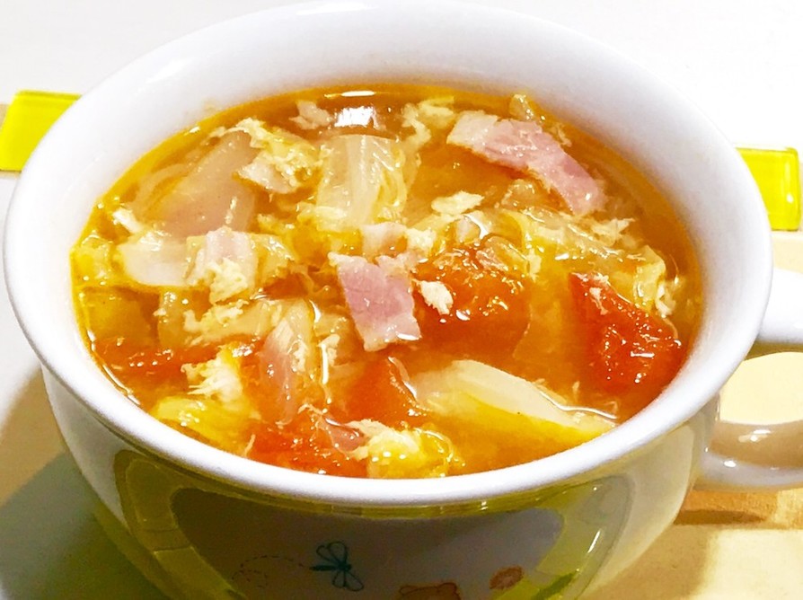 野菜たっぷり卵入り☆トマトのスープの画像