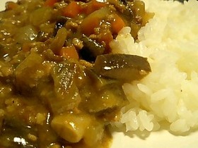 野菜たっぷりひき肉カレー