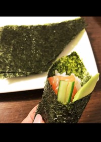 手巻き寿司にぴったりな海苔の切り方♫