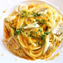 スパゲッティーニ キスとカラスミのペペロンチーノ