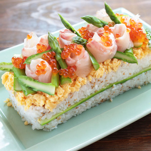 アスパラガスと鯛の華やかちらし寿司