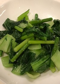 チンゲン菜とにんにくの芽、青菜の中華炒め