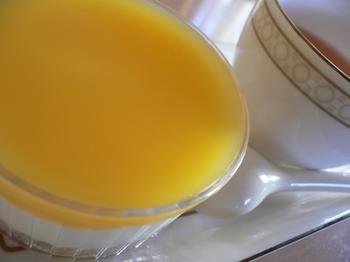 柚子茶を使ったレアチーズケーキの写真