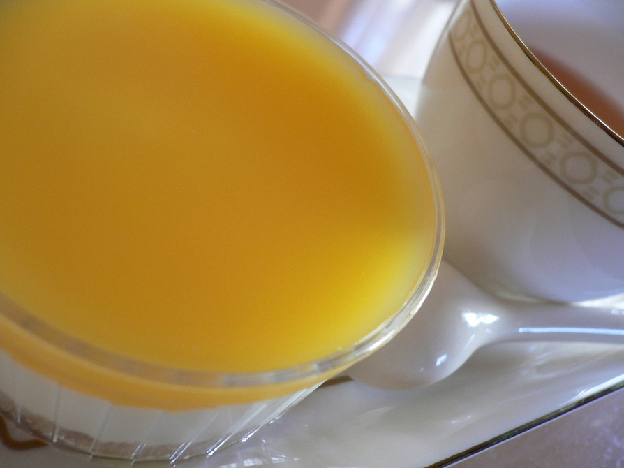 柚子茶を使ったレアチーズケーキの画像