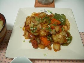 お芋&人参の&ソーセージのケチャップ炒め