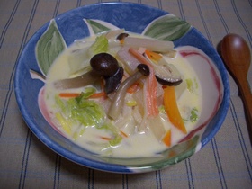 白菜スープ!牛乳仕立てであったか♪