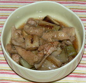 鶏皮と焼ネギのさっぱり煮