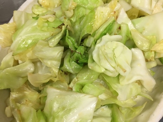 キャベツだけ 簡単おいしい炒め物 レシピ 作り方 By ましゃかな クックパッド 簡単おいしいみんなのレシピが360万品