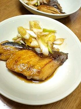 ふっくらブリの照り焼き