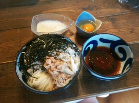 ラー油入り肉うどんつけ麺(冷うどん)